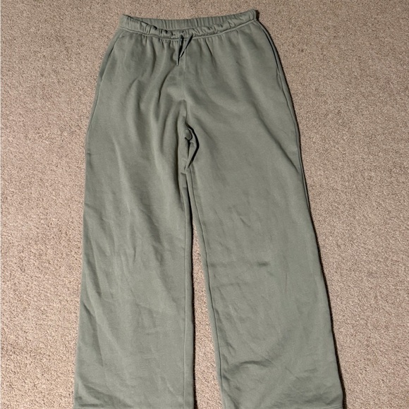 Sweatpants - Picture 3 of 6